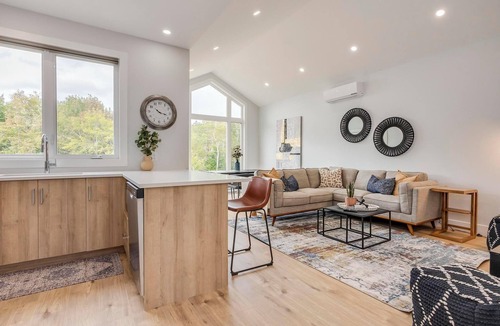 Halifax Apartment | Exquisitely Honeygold Apartments-1 Bedroom