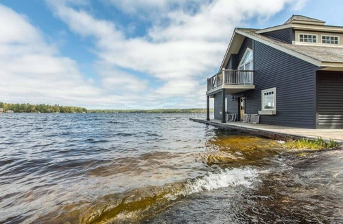 Bala House | Fabulous Lake Muskoka