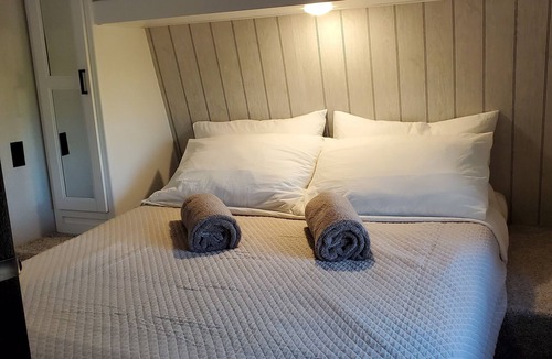 Cap-Pele House | Fabulous new 2 bedroom camper with ocean view. 5 min from Aboiteau Beach!