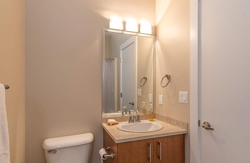 Saanich House | Fabulous Panoramic Views