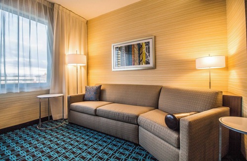 Regina Hotel | Fairfield by Marriott® Regina
