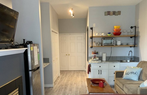Quail Ridge Apartment | Fairway Woods, Perfect Stay, right on the golf course!