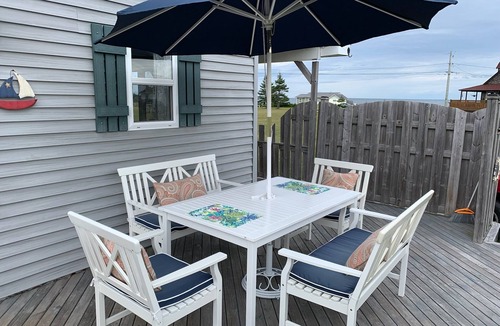 Cap-Pele Ski Chalet | Family cottage by the ocean in Maritimes. Pet-friendly!