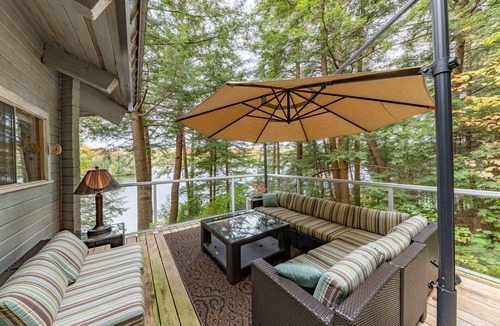 Seguin Cottage | Family Friendly Getaway in Sucker Bay on Lake Rosseau! Sleeps 8!