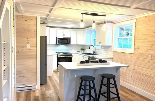 Cupids House | Family-Friendly Oceanfront Home with Incredible Views, Ideal for Long Stays!