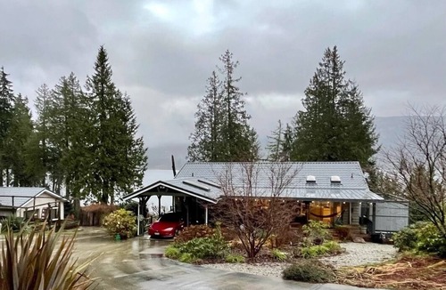 West Porpoise Bay House | Family/Pet-Friendly Waterfront Home with Beach Access, Fire Pit, Sleeps 14