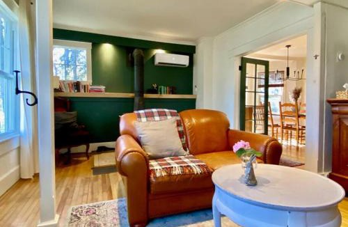 Ayers Cliff House | Family Summer House in the Eastern Townships