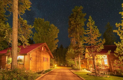 Lake Louise Cabin | Family Superior Two Bedroom Cabin