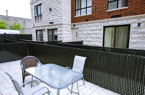 Cote-Des-Neiges—Notre-Dame-De-Grace Condo | Fantastic 2BR*private patio*gym Indoor parking