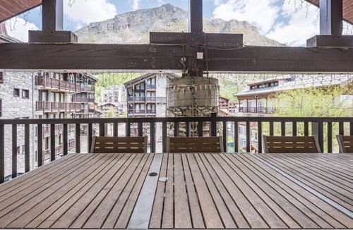 Val-d'Isere Apartment | Fantastic Duplex Apartment · Ski-In/Ski-Out · Center of Val d'Isère