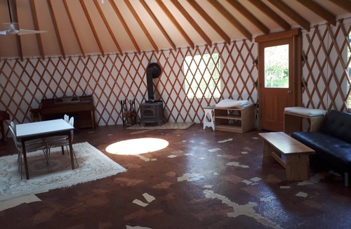 Shawnigan Lake Cabin | Farm-Stay one bedroom Eagle yurt