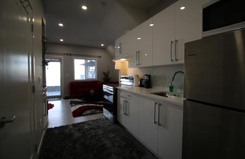 Chestermere House | Feel at home in Chestermere