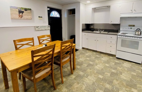 Cariboo Chilcotin Coast Apartment | Felker Lake Lookout