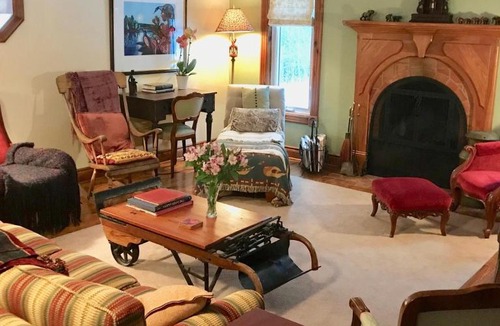 Cramahe House | Fells Meadows Farmhouse on Country Property