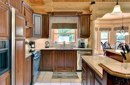 Fiddler Lake Resort Ski Chalet | Fiddler Lake Cottage #24 - Comfy Rabbit