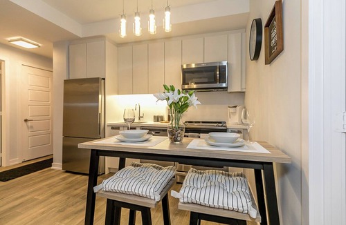 Big Bay Point Condo | Fire & Ice Spa Getaway w/Private Sauna