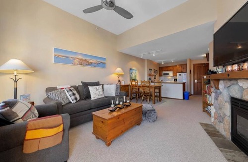 Sun Peaks Condo | Fireside Lodge 421: Stylish, 1BDRM, Centrally Located Condo w/Shared Hot Tub