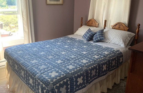 West Dublin House | Fisherman’s Cottage facing open Ocean. Sat -Sat. Weekly rentals preferred. Max 5