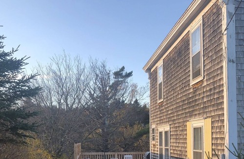 West Dublin House | Fisherman’s Cottage facing open Ocean. Sat -Sat. Weekly rentals preferred. Max 5