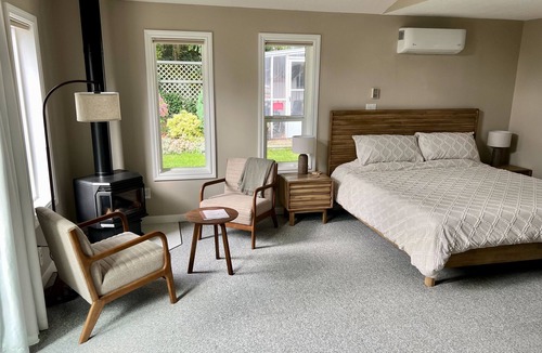 Regional District of Nanaimo Bed & Breakfast | Five Gables - Your Peaceful Retreat in Qualicum Beach.