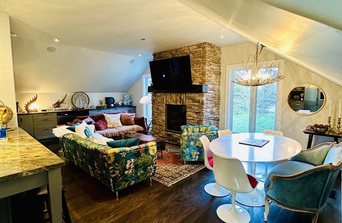 Collingwood Ski Chalet | Forest Cottage- Explore, Discover & Experience the Idyllic Blue Mountains
