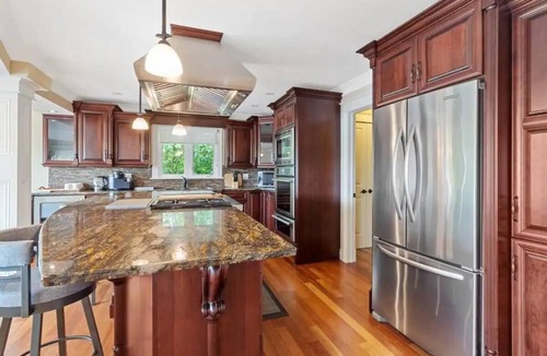 Quidi Vidi Apartment | Forest House | QV Lake View | Parking
