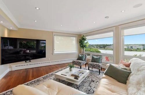 Quidi Vidi Apartment | Forest House Qv Lake View Parking