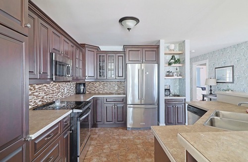 Queensbury House | Forget your worries in this spacious and serene space
