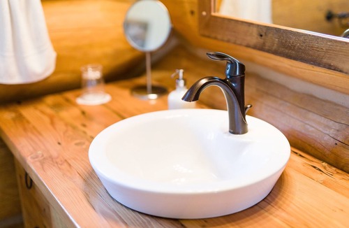 Rock Creek Cabin | Fossen's Guest Lodge - 5000 sq. ft majestic custom log home! Breathtaking view!