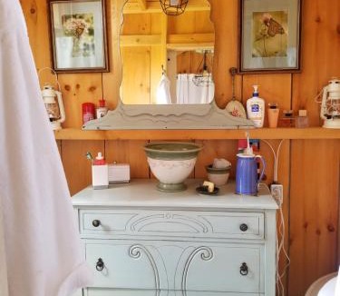 Gravenhurst Bed & Breakfast | Four Ninety Muskoka B & B