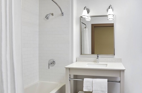 Regina Hotel | Four Points By Sheraton Regina
