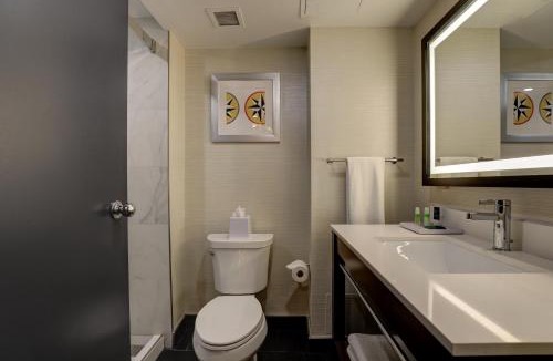 Thorold Hotel | Four Points by Sheraton St. Catharines Niagara Suites