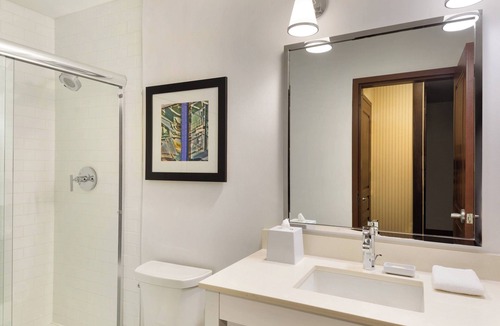 Guildford Hotel | Four Points by Sheraton Surrey