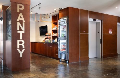 Langford Hotel | Four Points by Sheraton Victoria Gateway