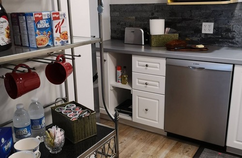 Stratford Apartment | Fox Farm Suite is near Chtown, golf and beaches. Great yard and neighborhood.