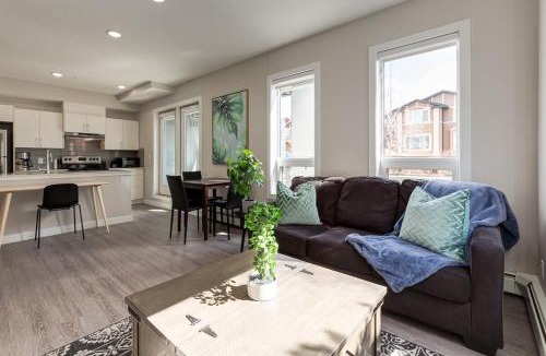 Shaganappi Apartment | Free Heated Parking, Close to DT, Pet Friendly