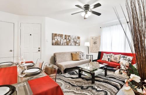 Lachine Apartment | FREE PARKING - 2 BEDROOMS - full APARTMENT - in Beautiful Lachine - NEAR WATER - 15 MINUTE DRIVE TO DOWNTOWN