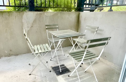 Laval-des-Rapides Apartment | Free Parking Condo 3BR 4beds AC WiFi