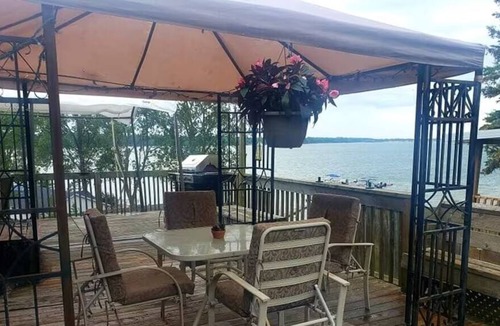 Picton Cottage | Free Pontoon Boat Rental beach pass & Kayaks Dunes View Sandy Beach Swimming