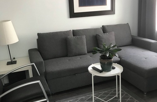 Riley Park House | Frieda's Oasis near Riley Park