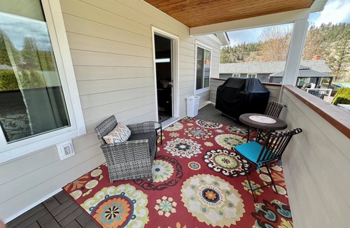 Okanagan-Similkameen House | Fully appointed 2 bedroom carriage house in beautiful Penticton! Winter Rates!