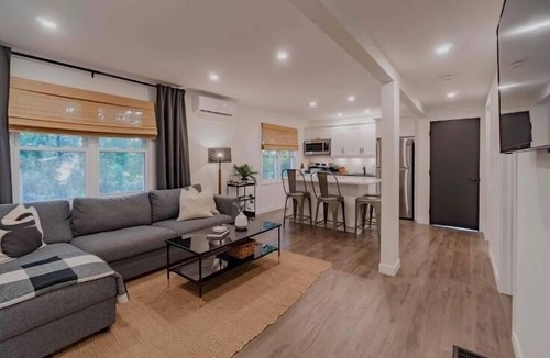 Beamsville Apartment | Fully Efficient Hotel-Style Suite on Wine Route