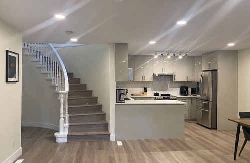Langley House | Fully equipped 4b3b house 3 minutes drive to Highway 1