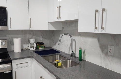 Southwest Edmonton House | Fully furnished, newly finished basement apartment in a serene neighborhood