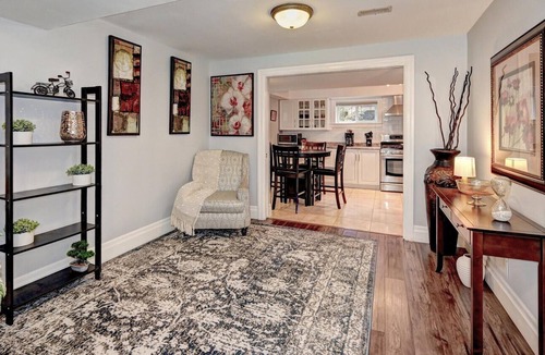 Doon South House | Fully Private|1600ft²|Backyard|Parking |Trails