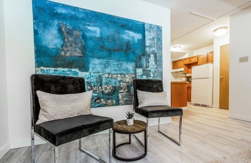 East Kootenay Condo | Fully RENOVATED Studio | Ski In/Ski Out: Closest Condo to Lift | Pool & Hot Tubs