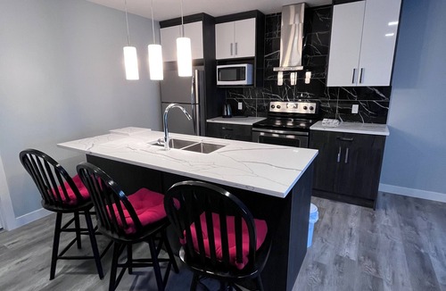 Citadel House | Garden private room with garden-view close LRT&UC,free parking