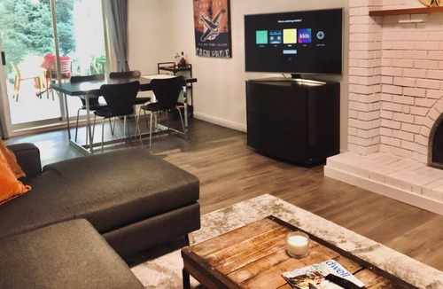 Coquitlam House | Garden Suite in the park