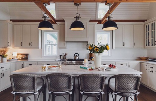 Trinity House | GARLAND HOUSE IN DOWNTOWN HISTORIC TRINITY NL ~ Luxury Vacation Home