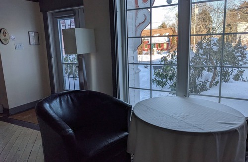 Wolfville House | Gaspereau Suite - 2 Seat Jacuzzi, KingBd, Downtown
